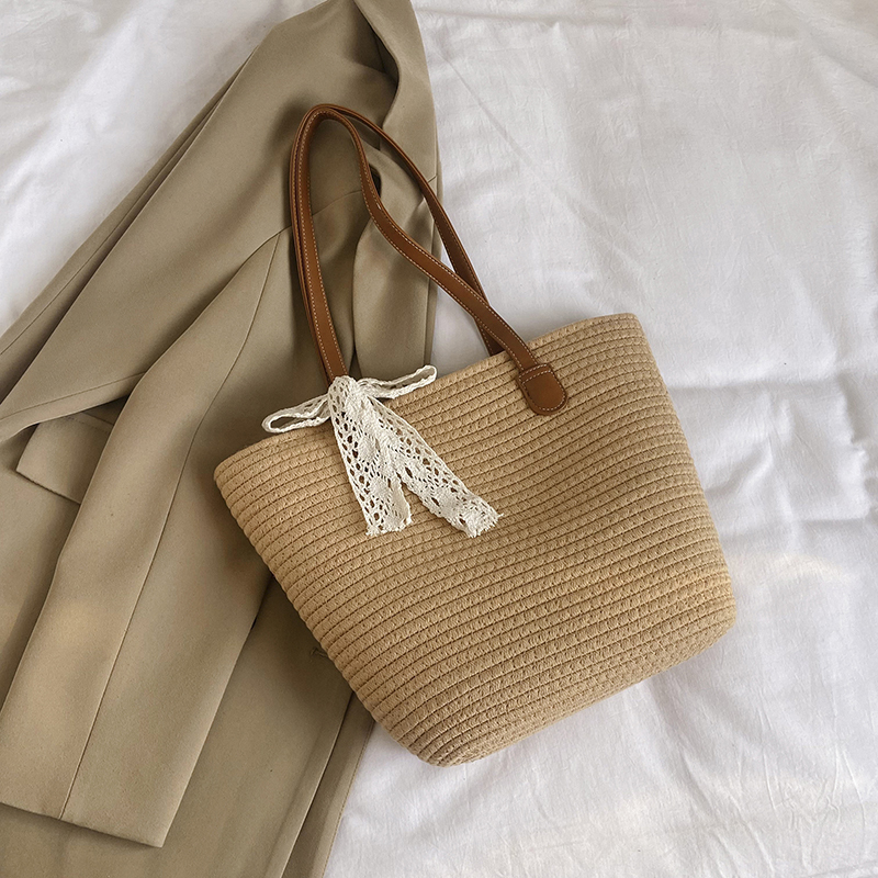 Handwoven Women's Summer Beach Tote Bag - Trendy Shoulder Bag with Large Capacity for Commuter Style