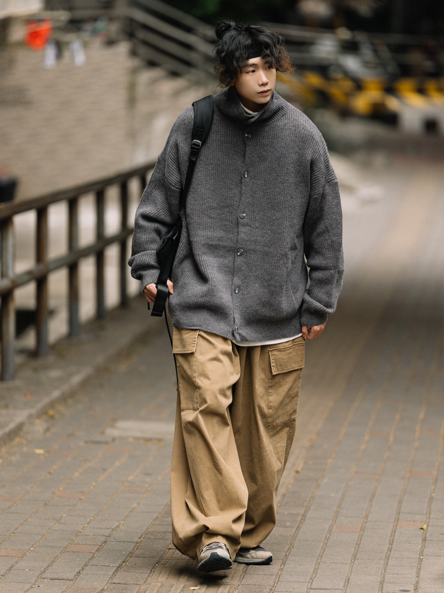 High-End Retro Button Cardigan Sweater for Men and Women, Japanese-Style High-Neck Knitwear, Warm Couple Fashion