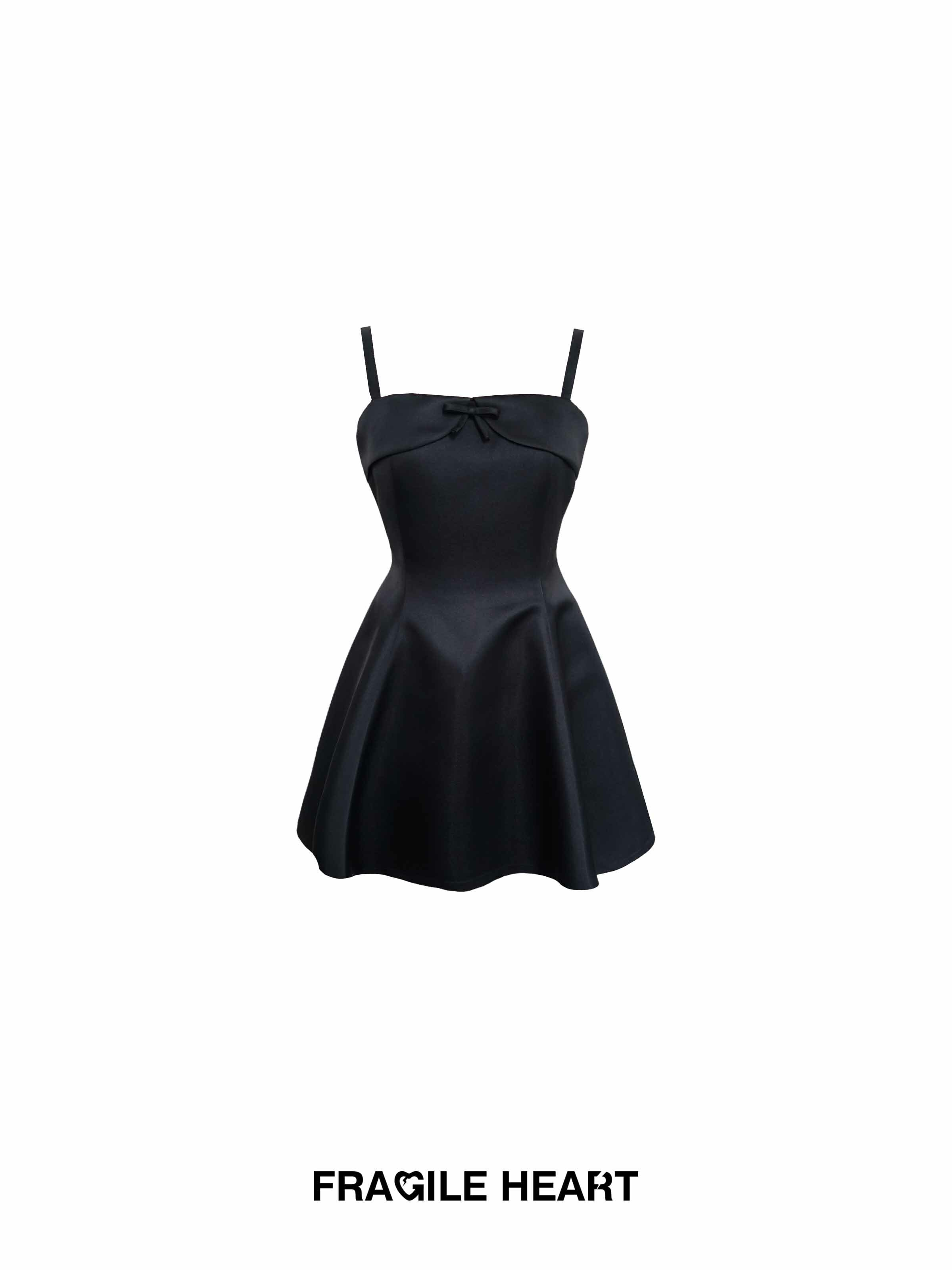 High-End Satin Spaghetti Strap Dress - Waist-Defined Black Dress with Elegant Design for Special Occasions, Perfect for Y2K and 90s Styles
