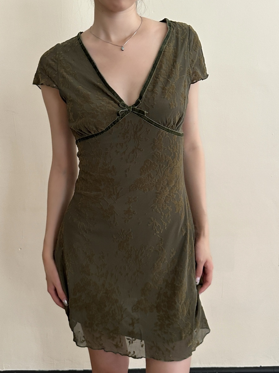 High-End Velvet Jacquard V-Neck Waist-Defining Slimming Sexy Long Dress for Women - Summer 2025 Fashion Trend