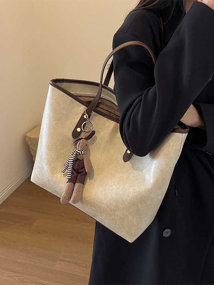 High-End Women's Large Capacity Shoulder Bag - Stylish Spring Summer Commuting Tote for 2025 Fashion