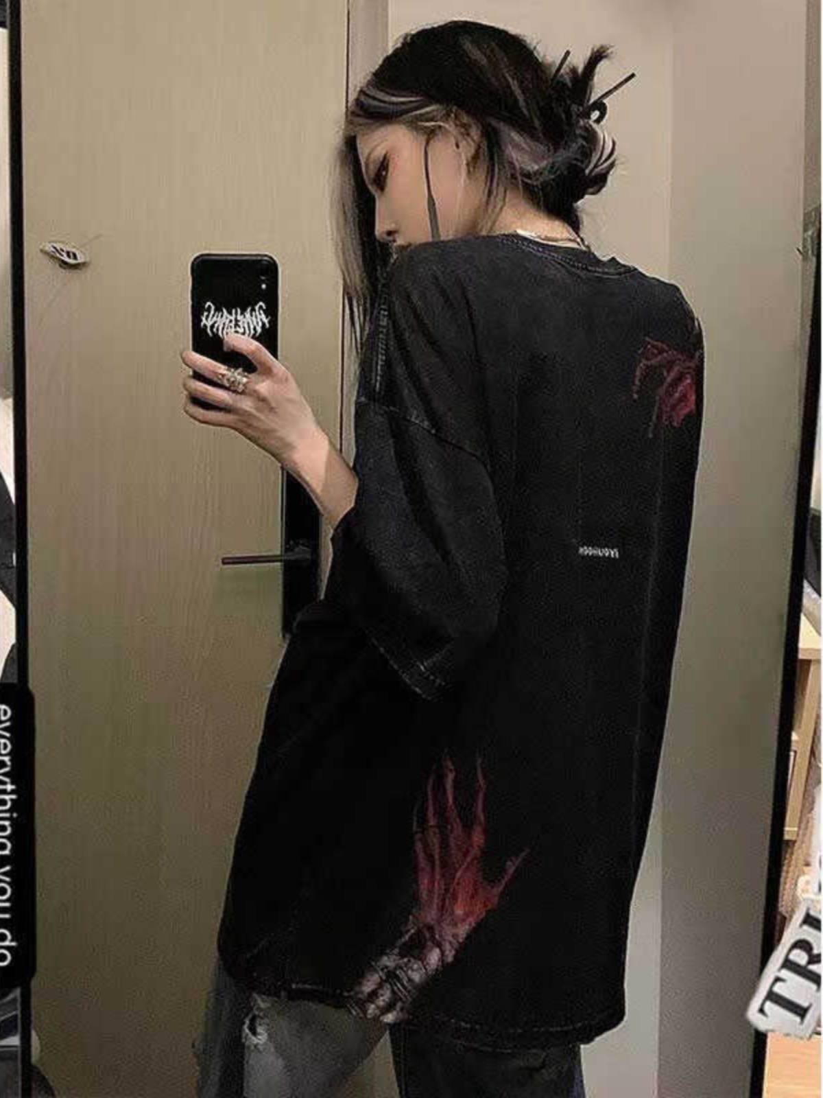 High Street Dark Style Vintage Water-Washed Oversized Short Sleeve T-Shirt for Women - Summer Evil Hand Design