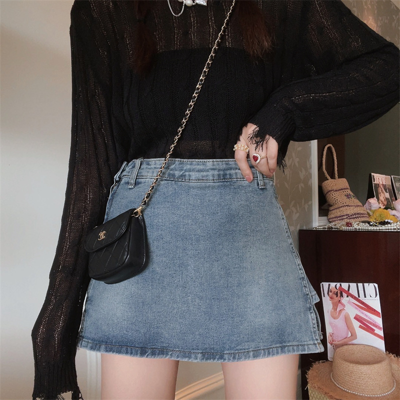 High-Waisted Denim Skirt with Safety Shorts - Versatile American Vintage Style for Spring/Summer 2024, Leg-Lengthening Fit
