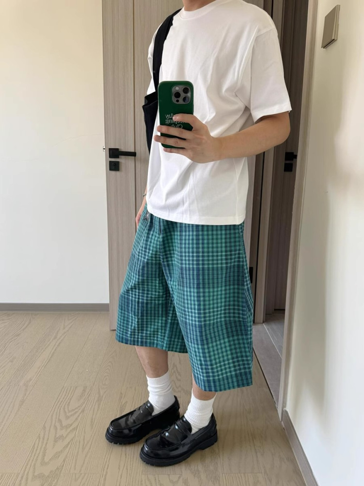 Japanese-Style Retro Blue Check Loose Shorts for Men and Women - Summer High Street Casual Five-Point Shorts, Couples' Versatile Fashion