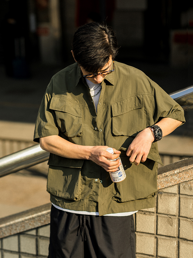 Japanese-Style Retro Multi-Pocket Short Sleeve Shirt Jacket for Men - Summer Casual Loose Fit Trendy Workwear