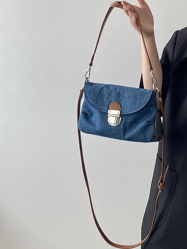 Korean Style Denim Retro Lock Clutch Underarm Bag - Casual Street Shoulder Crossbody Small Bag for Women