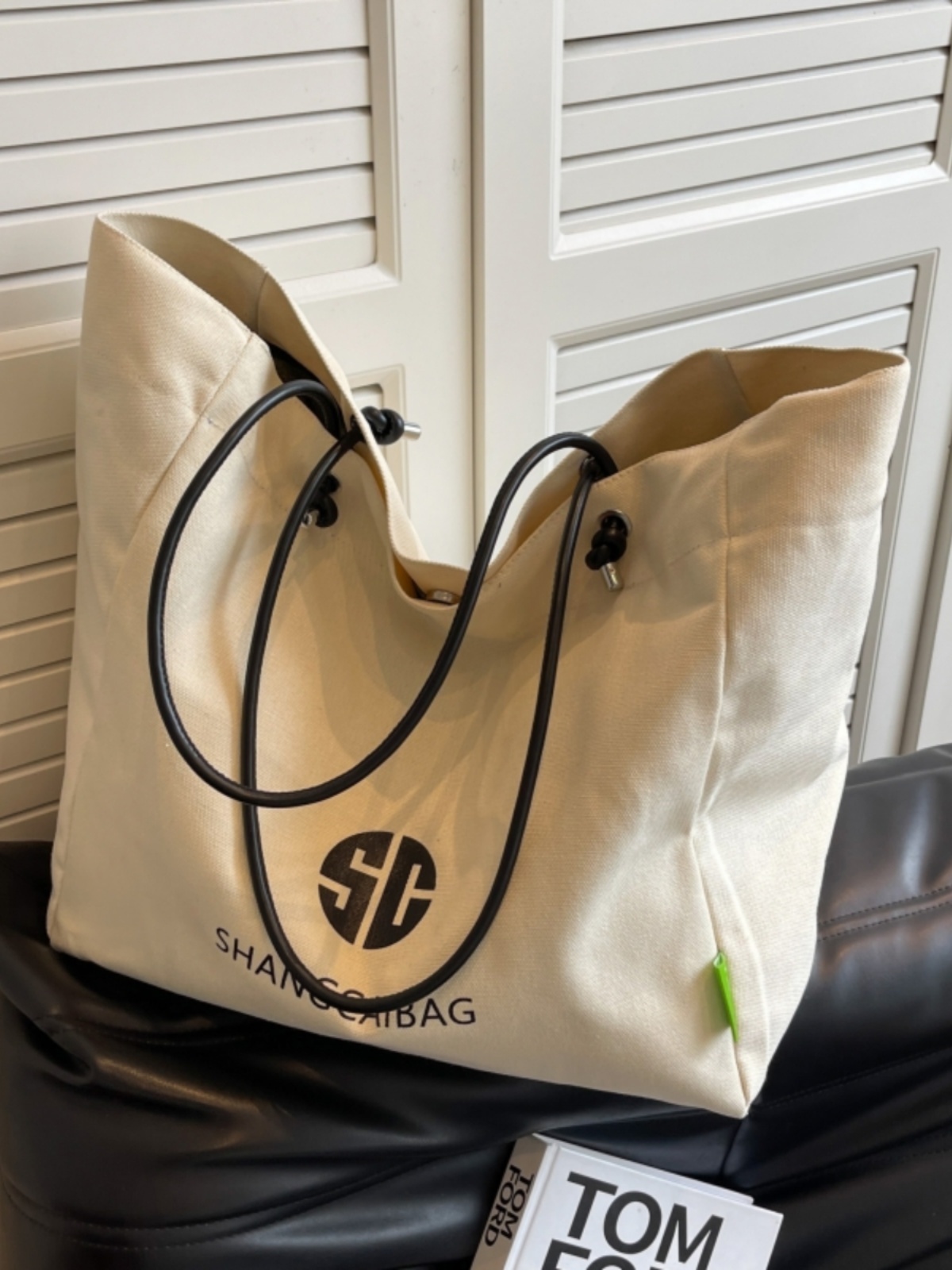 Korean Style Large Capacity Canvas Tote Bag for Women - Fashionable Portable Shopping & Casual Commuting Shoulder Bag