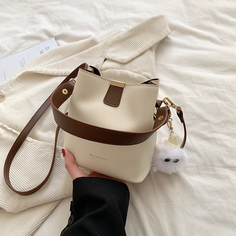 Korean-Style Retro Bucket Handbag for Women - Trendy Versatile Shoulder Bag for Spring/Summer 2025 High-End Fashion