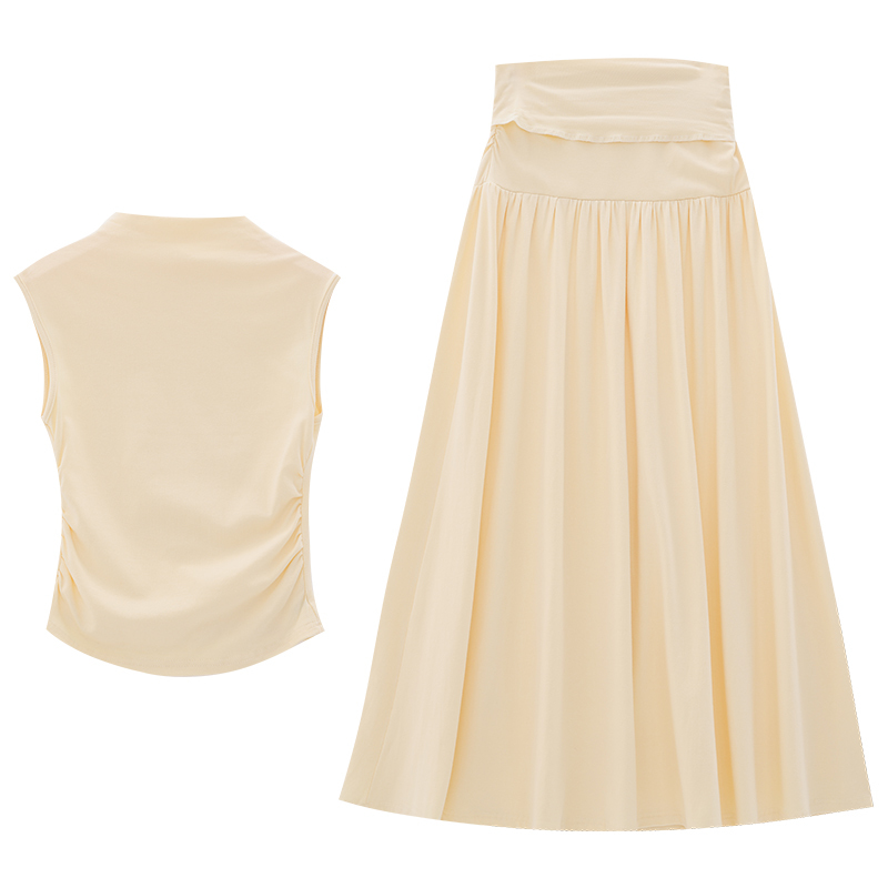 Korean Style Summer Peach Two-Piece Set - Short Inner Vest and Wind Dress for Women, Perfect for Casual Outings and Warm Weather