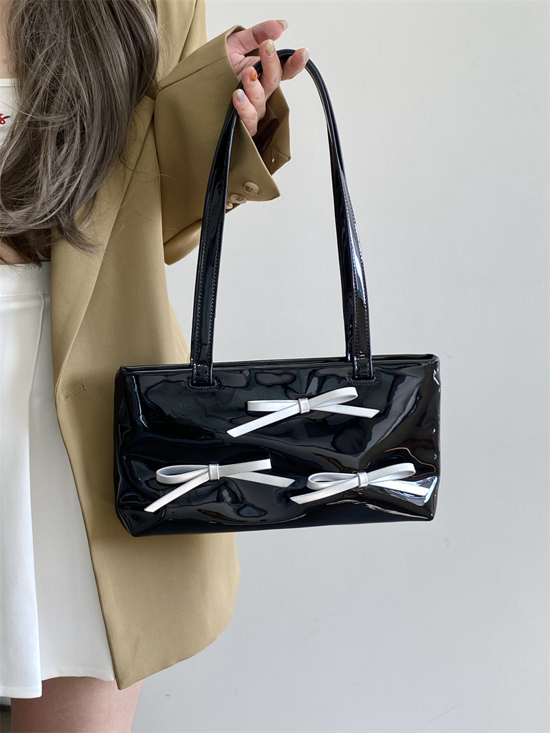 Korean Style Sweet Bow Design Women's Underarm Bag - Small Handheld Shoulder Bag for 2025 Fashion Trends