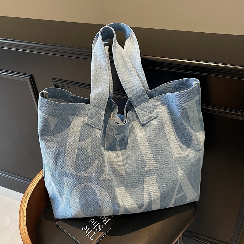 Large Capacity Canvas Cowboy Tote Bag for Women - Stylish Commuter Shoulder Bag for Short Trips and Shopping