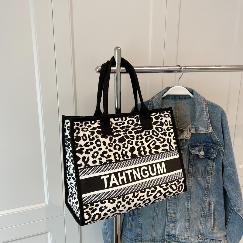 Large Capacity Leopard Print Canvas Tote Bag for Women - Stylish Shopping Bag for Spring/Summer Outings and Commuting