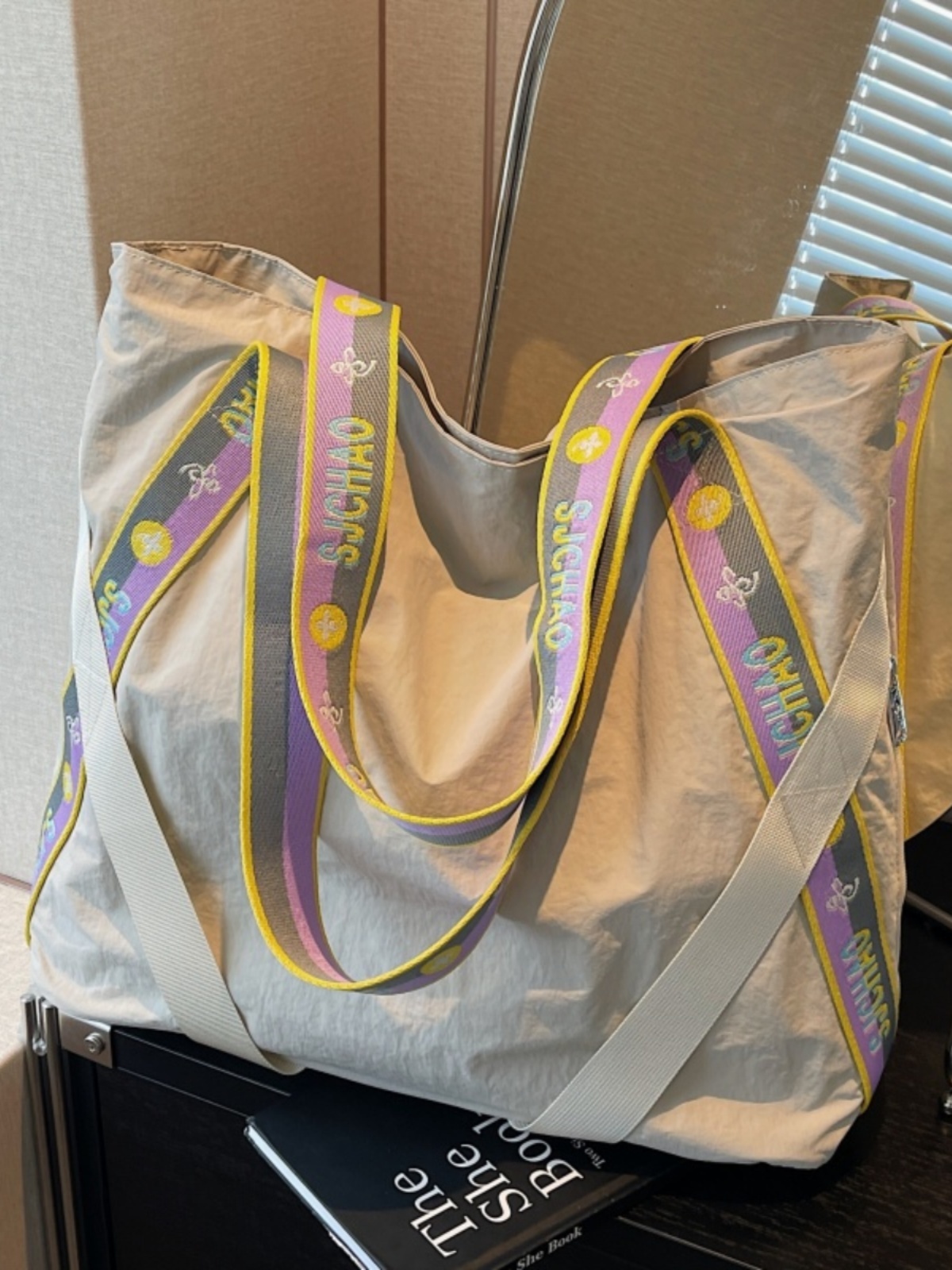 Large Capacity Nylon Commuter Tote Bag for Women - Stylish 2025 Shoulder Bag for Shopping and Short Trips
