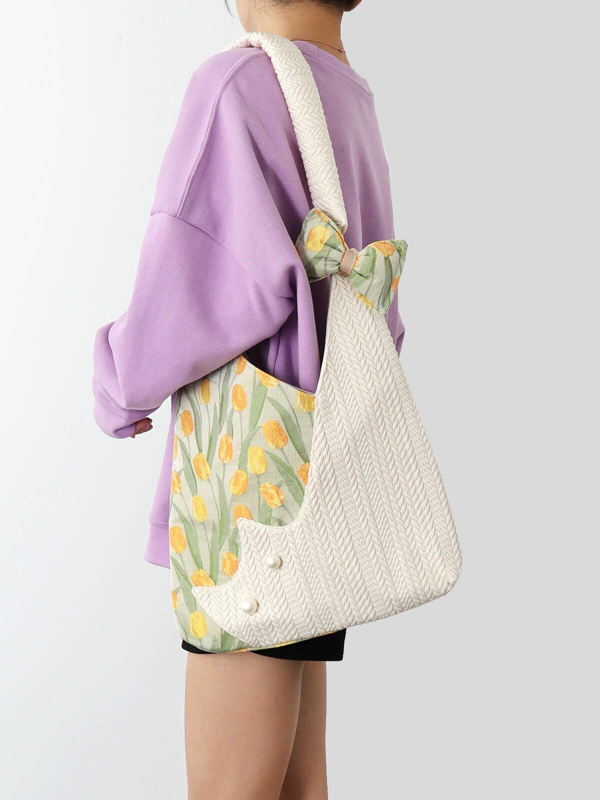 Large Capacity Tulip Cat Tote Bag - Cute Niche Design for Spring, Stylish Shoulder Crossbody Bag