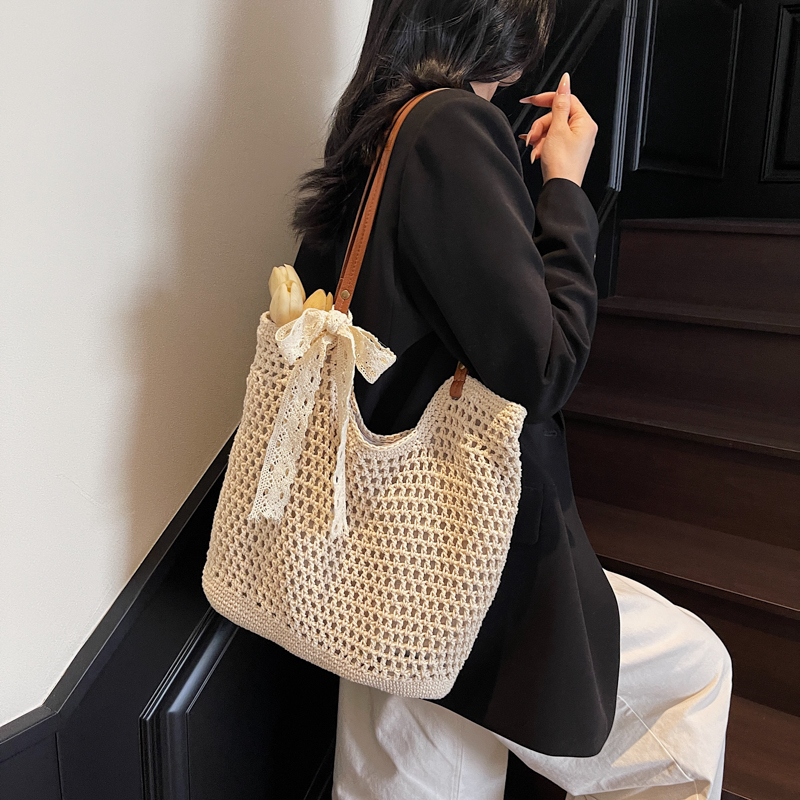 Large Capacity Woven Beach Bag for Women - Stylish Hollow Design, Summer 2025 Travel Tote, Trendy Commuting Bag