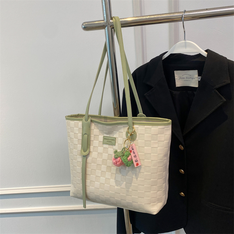 Large Women's Versatile Tote Bag - Spring/Summer 2025 Fashion Shoulder Bag for College Students, High Capacity Handbag