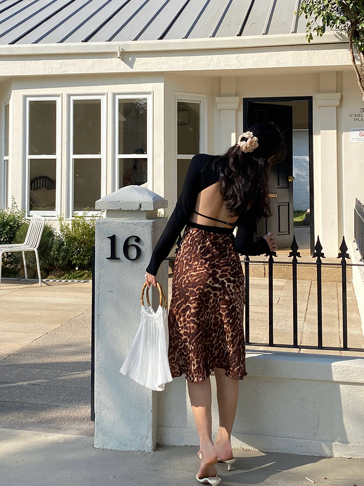 Leopard Print Midi Skirt - Vintage French A-Line, High-Waisted, Slimming Mermaid Style, Trendy 90s Fashion
