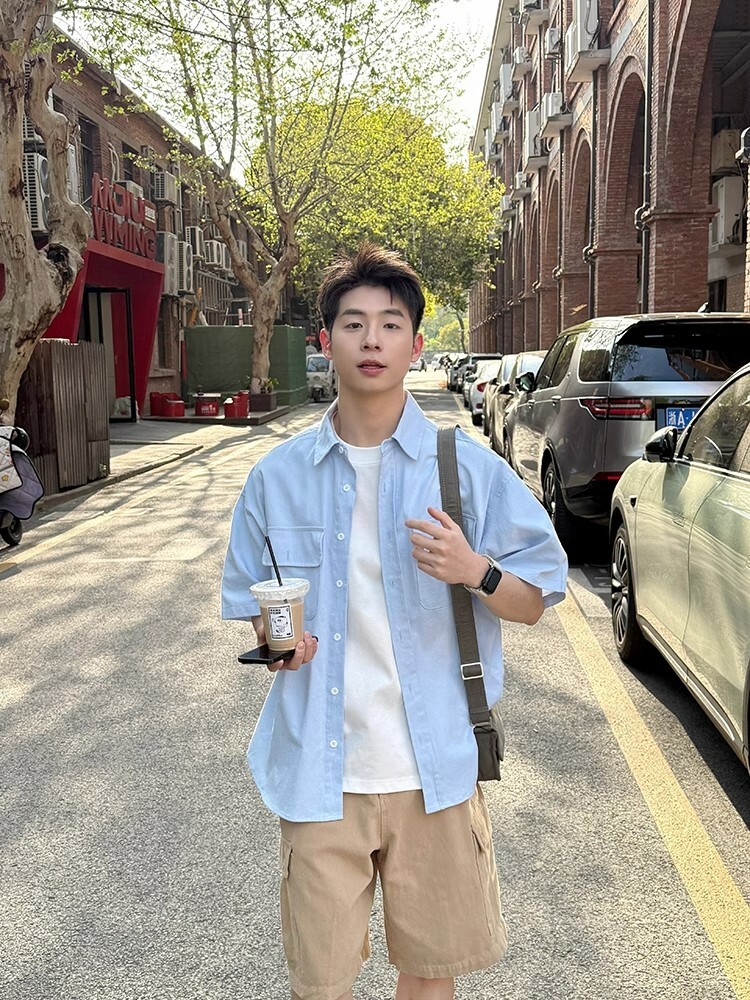 Light Blue Multi-Pocket Short Sleeve Shirt for Men and Women - Casual Loose Summer Workwear Top