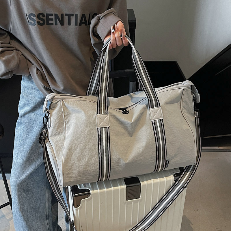 Lightweight Women's Travel Bag, Stylish Large Capacity Carry-On Luggage, Versatile Outdoor Storage Tote for Short Trips & Gym