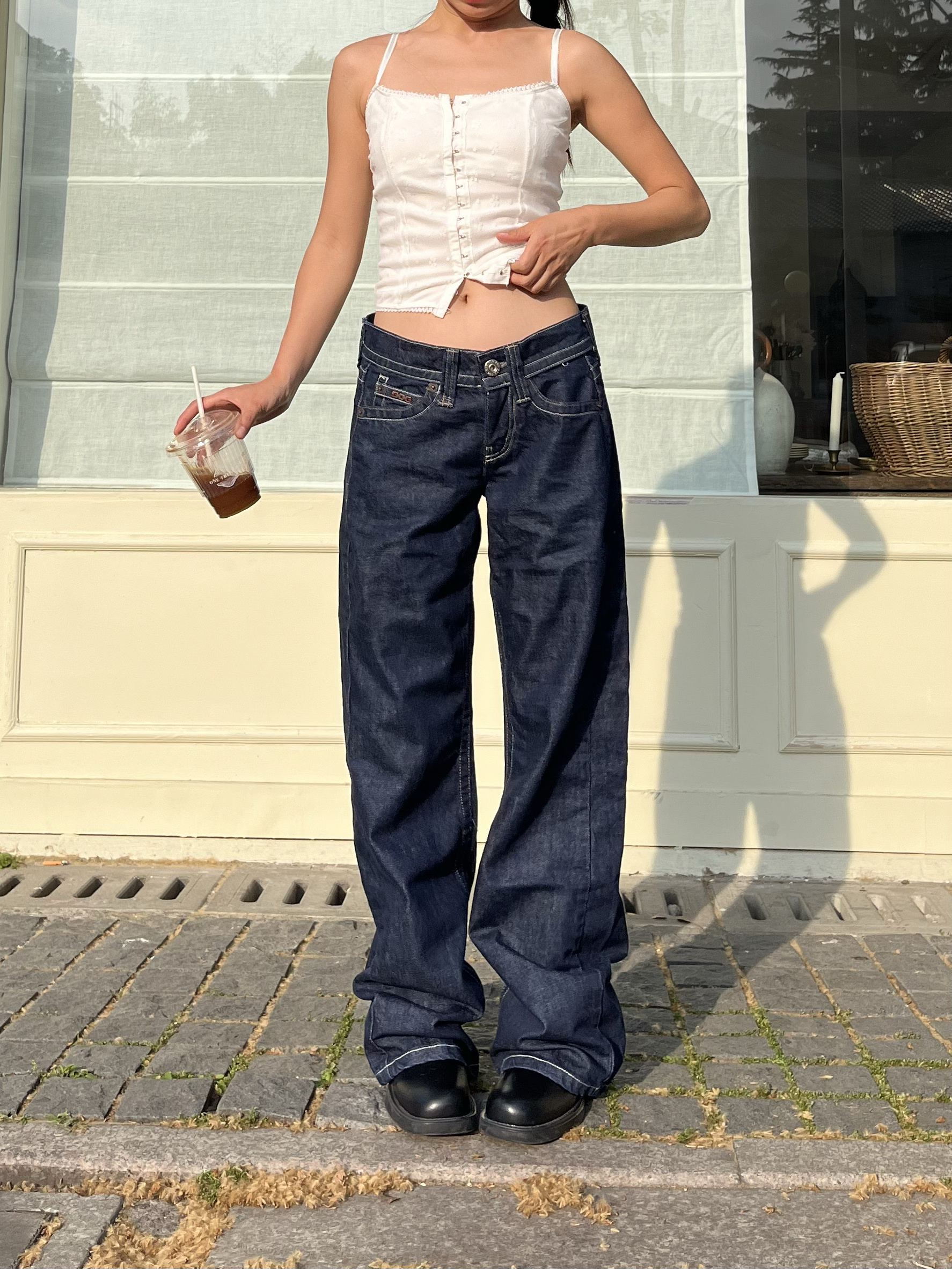 Low-Waist Slim Fit Y2K Vintage Straight Leg Denim Pants for Women with Bright Line Embroidery 90s American Style