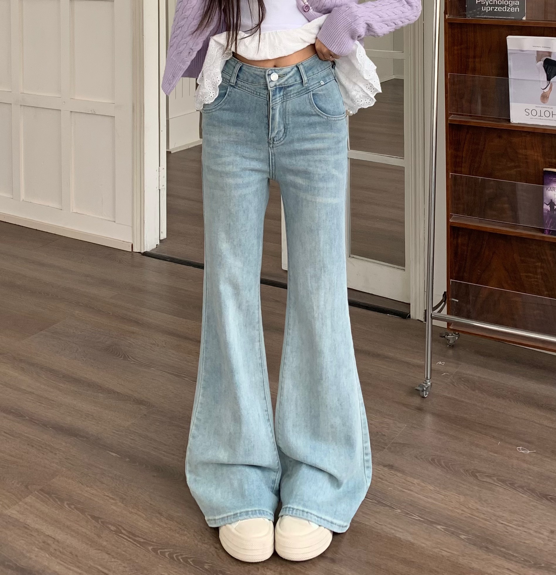 Mid-Waist Flared Jeans for Women - American Style Non-Stick Leg Slimming Pants - Versatile 2025 Spring Fashion
