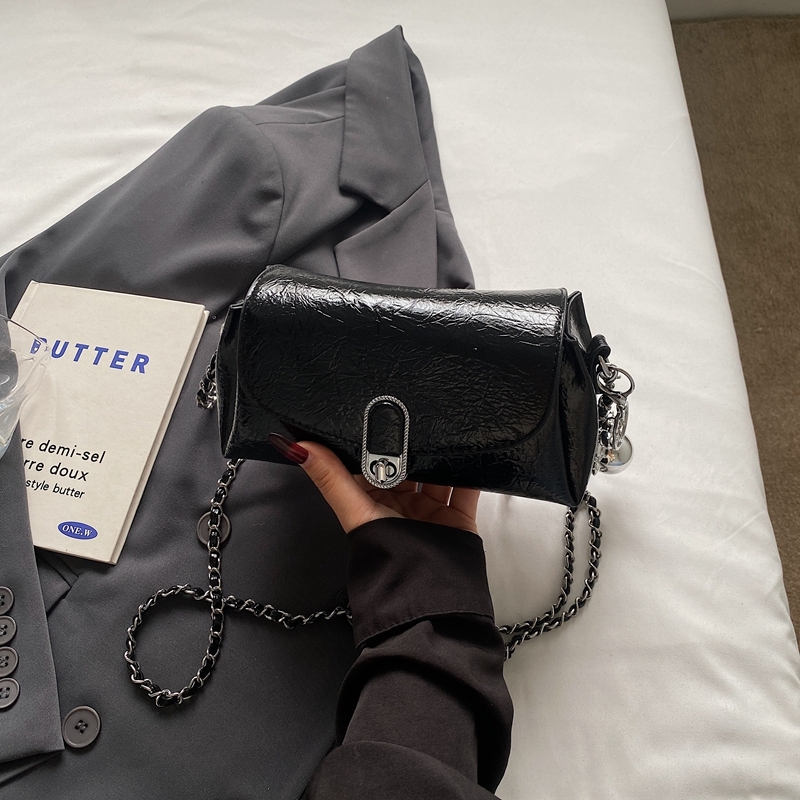 Minimalist Korean Style Pillow Bag for Women - Trendy High-End Shoulder Bag for Summer 2025 Casual Fashion