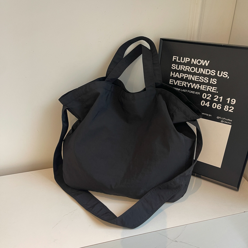 Minimalist Large Capacity Women's Canvas Tote Bag - Versatile Crossbody Design for Lazy Style and Everyday Use