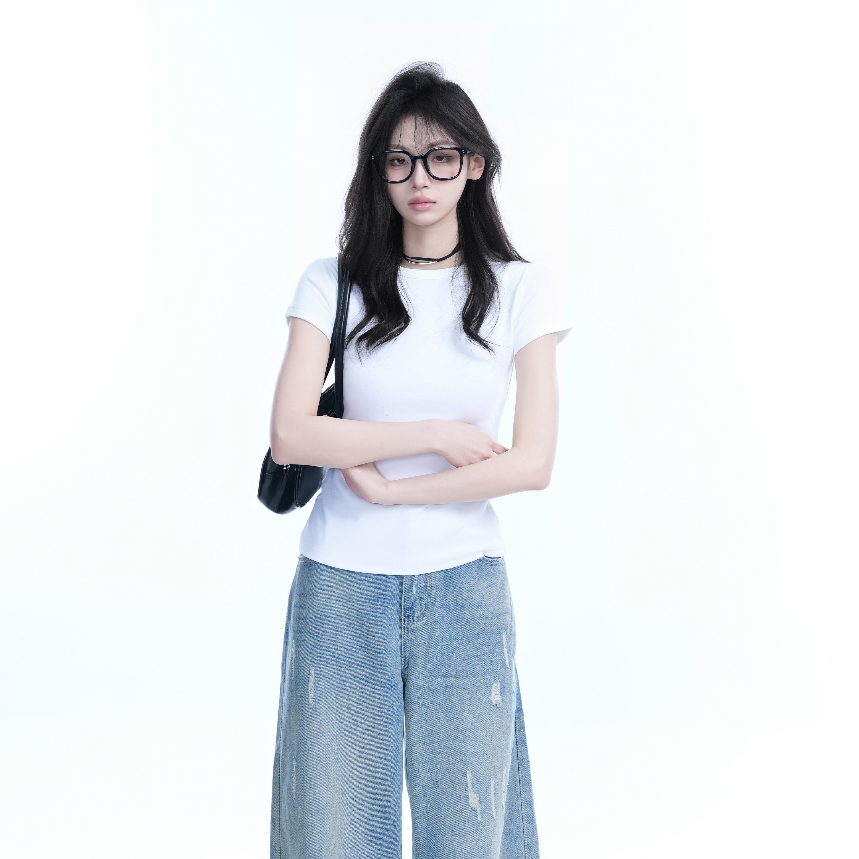 Minimalist Solid Color Short-Sleeve T-Shirt for Women - Slim Fit, Waist-Cinching Flattering Base Top, Perfect for Y2K Style
