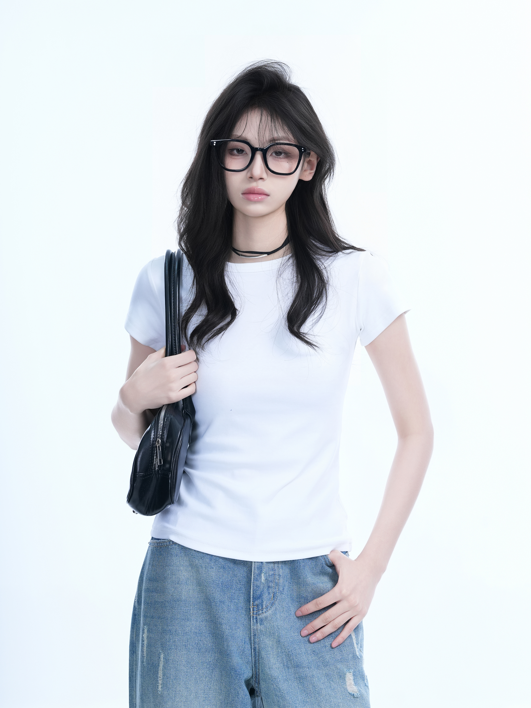 Minimalist Solid Color Short-Sleeve T-Shirt for Women - Slim Fit, Waist-Cinching Flattering Base Top, Perfect for Y2K Style