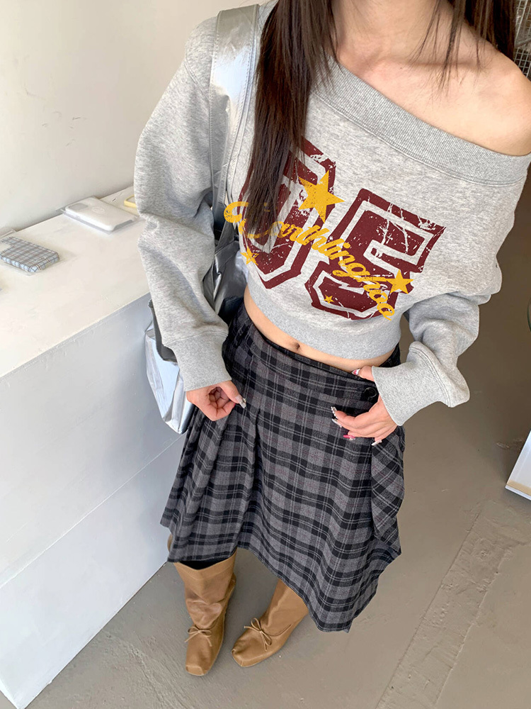 One-Shoulder Korean Style Sweatshirt for Women - Handmade Slimming Soft Long Sleeve Top for Spring and Autumn Fashion