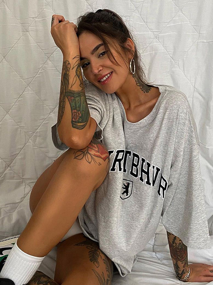 Oversized Gray Retro T-Shirt for Women - Short Sleeve Vintage Y2K American Style Top