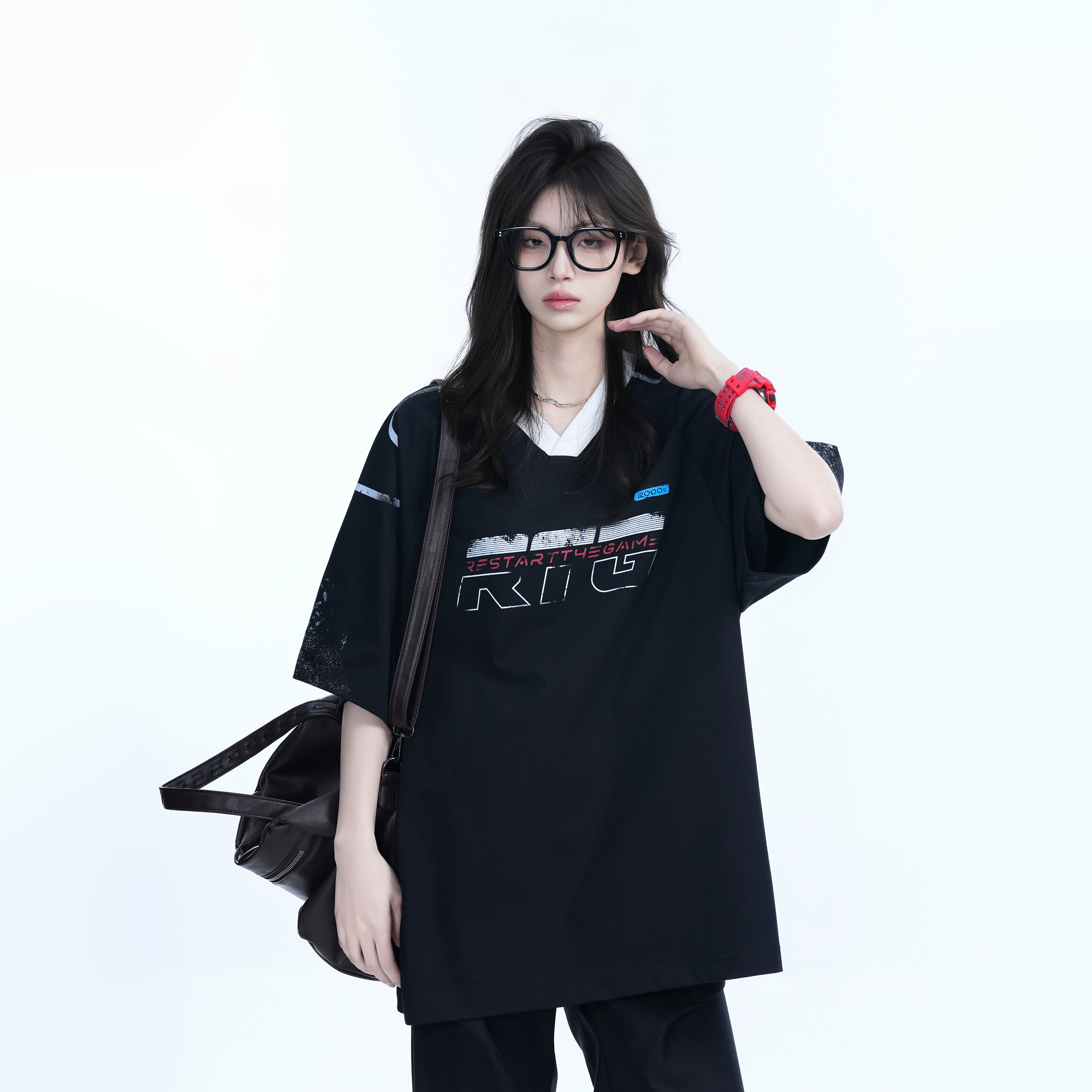Oversized V-Neck Short Sleeve T-Shirt for Women - American Street Style with "Sit and Eat Until the Mountains Are Empty" Graphic