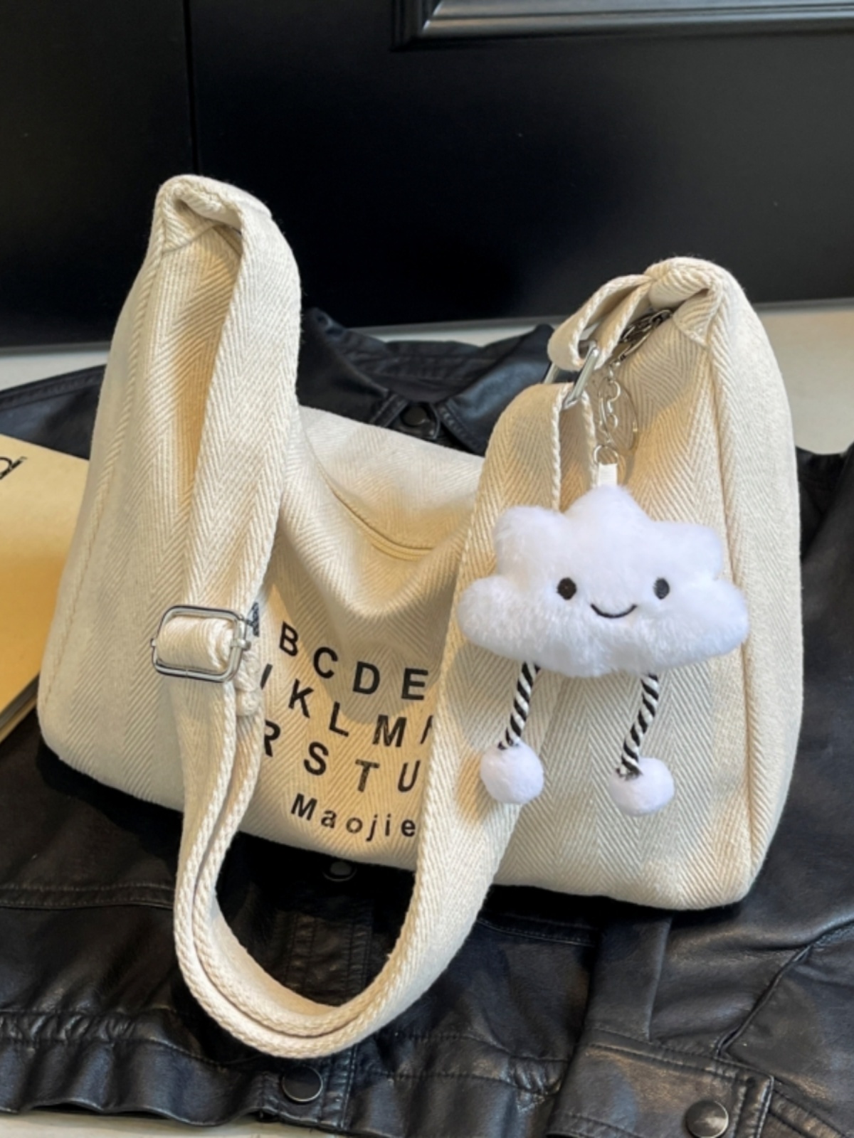 Peach Heart Canvas Underarm Bag for Women, Niche Design Single Shoulder Dumpling Bag, Korean Style Crossbody for Students