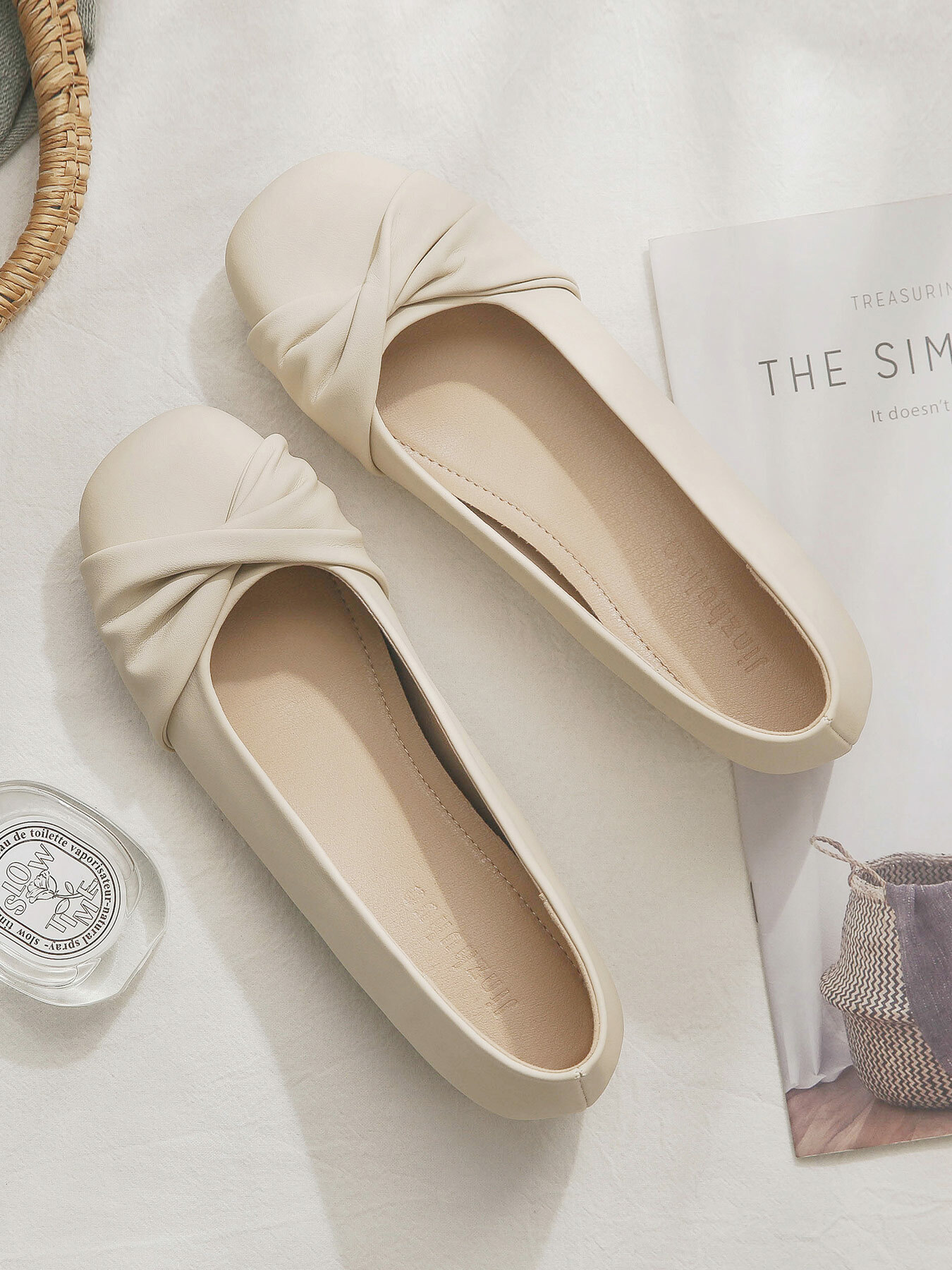 Petite Sheepskin Evening Flats for Women - Height-Increasing, Gentle Style, French Design, Perfect for Summer Skirts