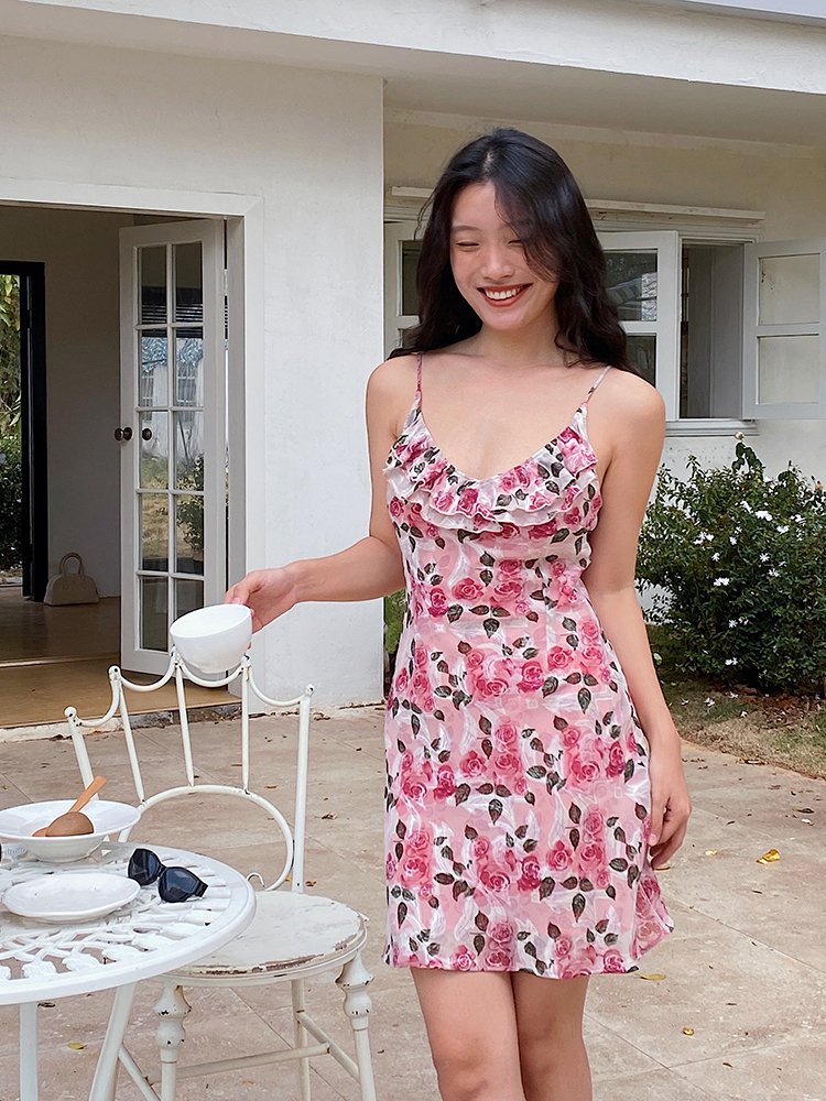 Pink Rose Print Floral Dress with Spaghetti Straps and Fitted Waist - French Style, Perfect for Summer and Y2K Fashion Lovers.