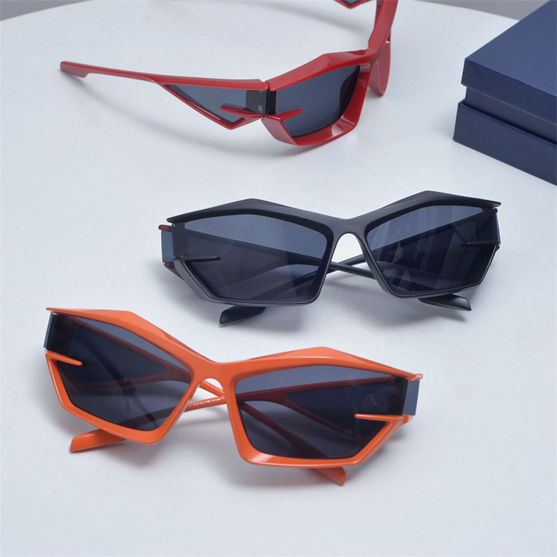 Retro Cat-Eye Punk Sunglasses for Men and Women - Trendy Futuristic Alien Style - Millennial Spicy Girl Fashion Accessory