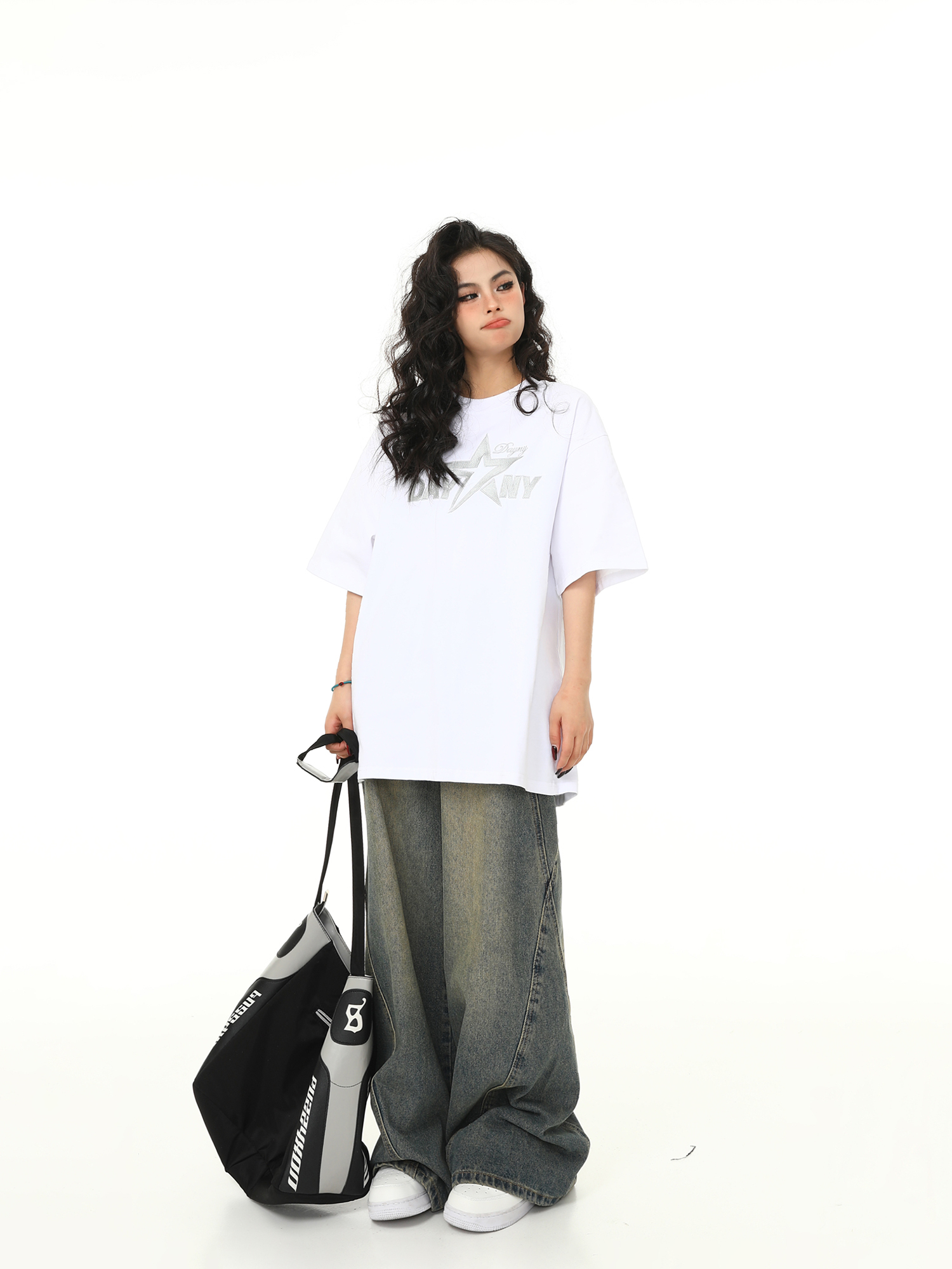 Retro Embroidered Letter Short-Sleeve T-Shirt for Men and Women, Oversized Couple Style, Vintage 90s American Fashion