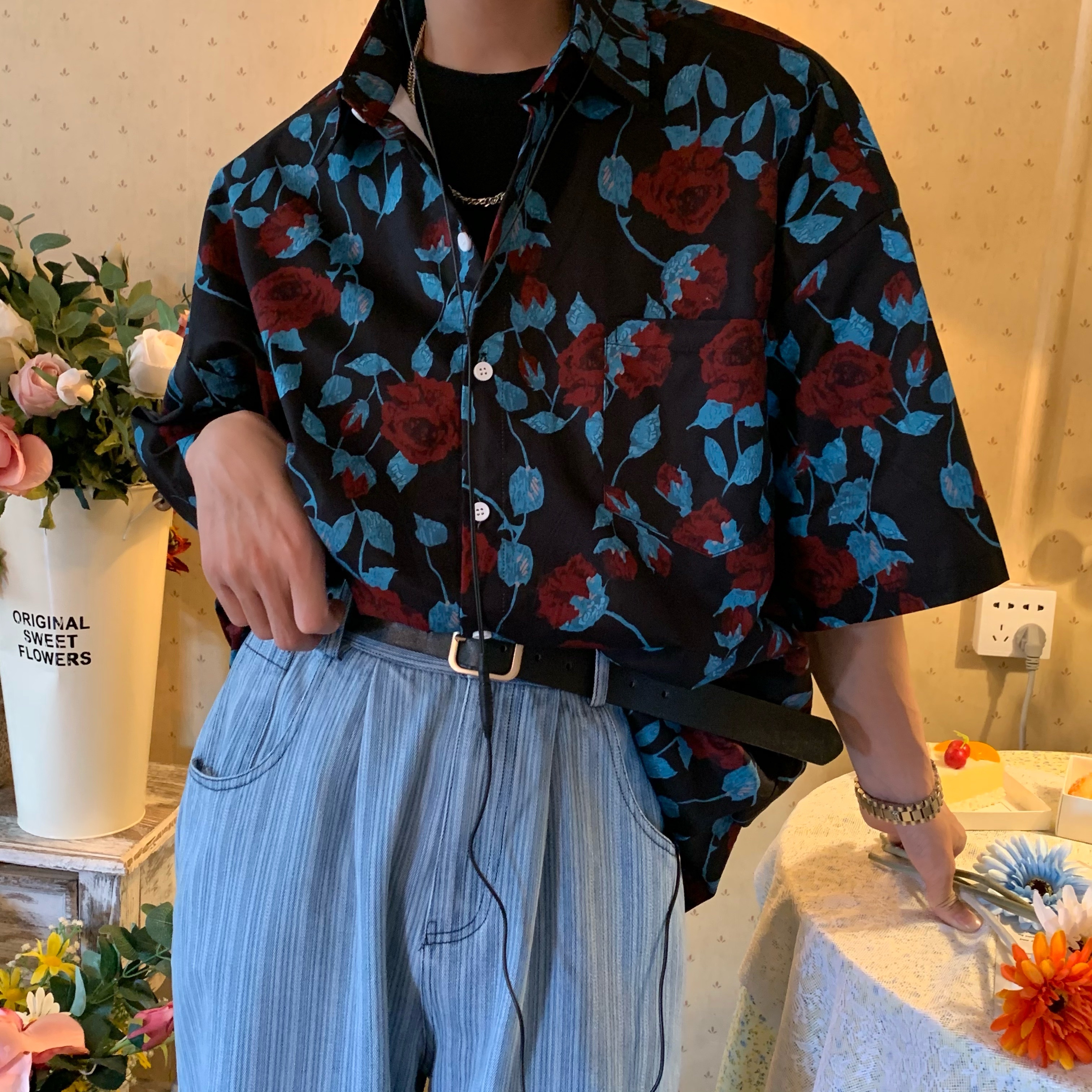Retro Floral Rose Print Short Sleeve Shirt - Handmade Summer Fashion in Hong Kong Style, Perfect for Young Trendsetters