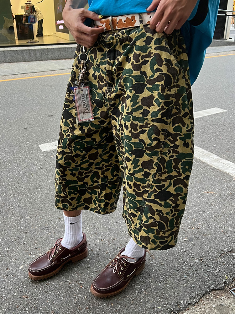 Retro Leopard Print Camouflage Wide-Leg Cropped Shorts for Men and Women - Summer Casual Versatile Fashion