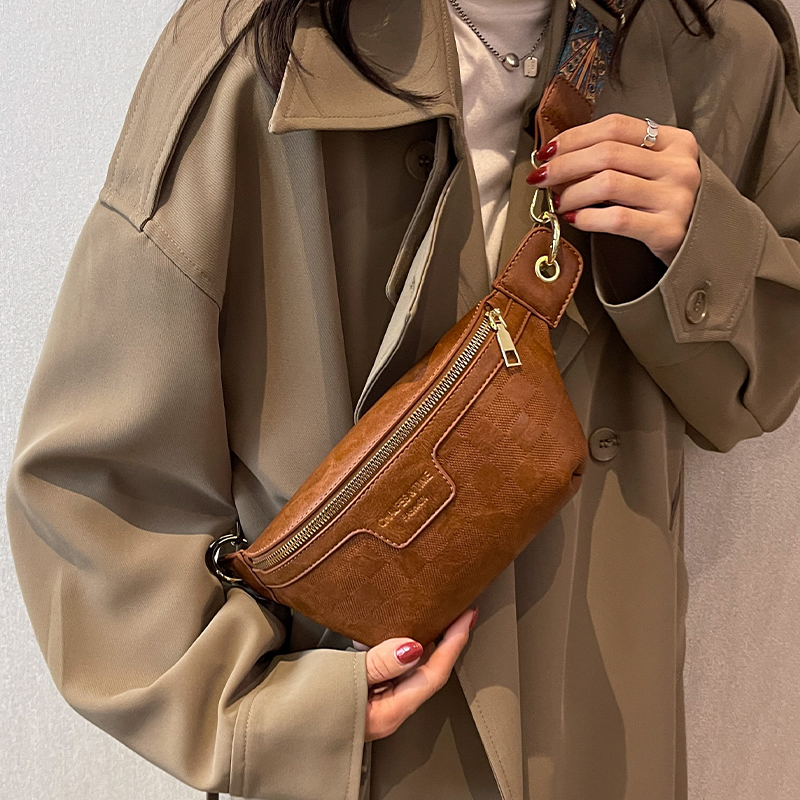 Retro Niche Design Women's Crossbody Bag - Versatile Small Chest & Waist Bag for Spring Summer 2025 Fashion