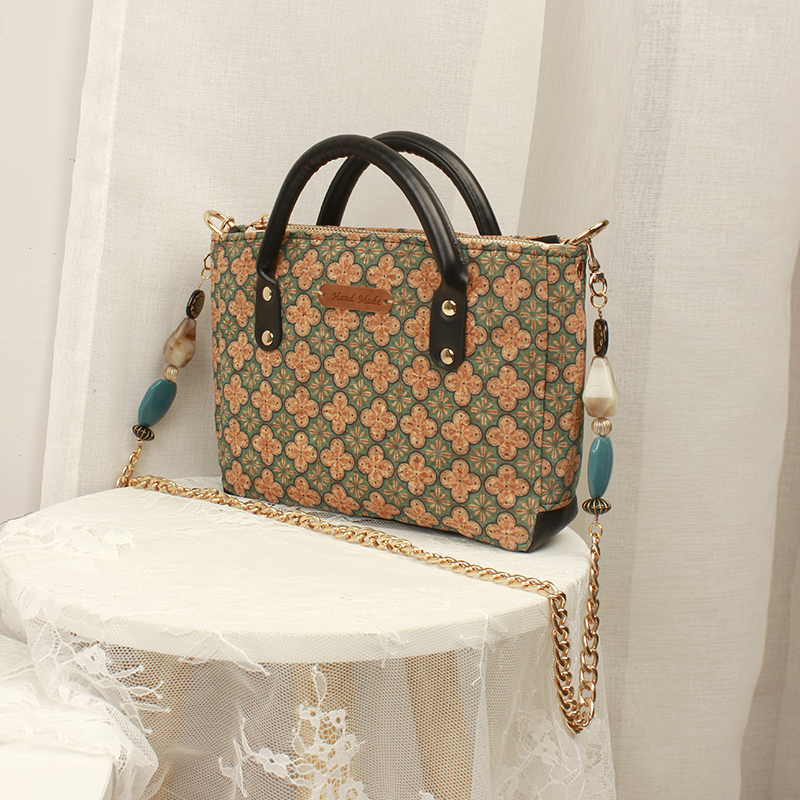 Retro Print Small Square Handbag & Crossbody Bag for Women - Versatile High-Quality 2024 Spring/Summer Fashion Accessory