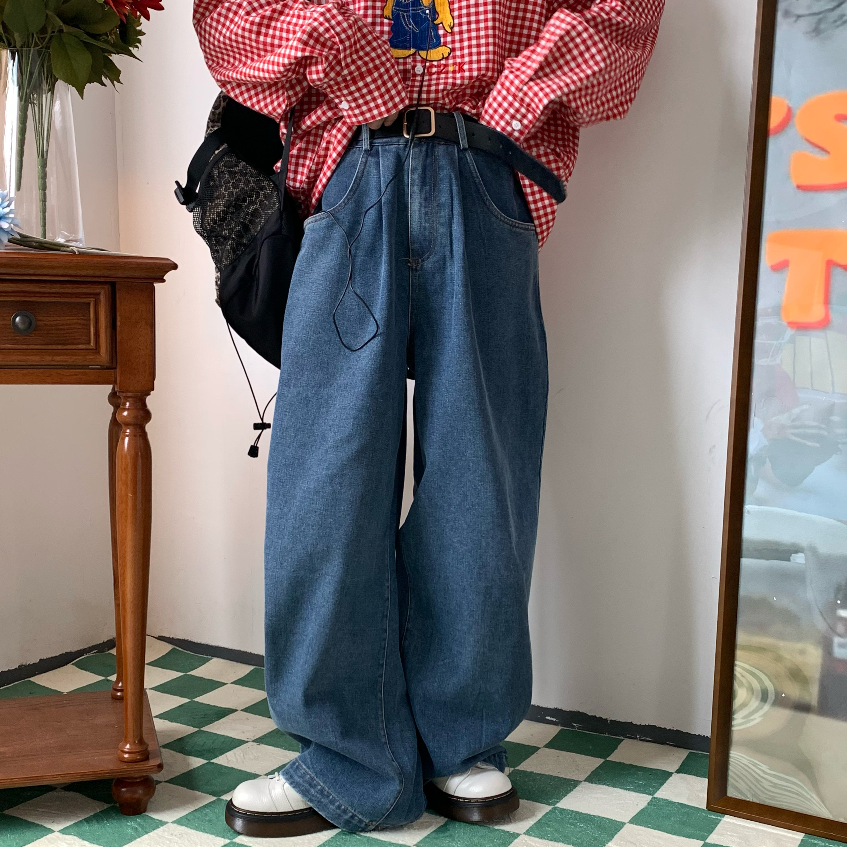 Retro Solid Color Plus Size Wide Leg Pants - Handmade Hong Kong Style Loose Floor-Length Trousers for a Trendy Old School Look