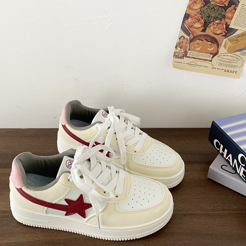 Retro Thick-Soled Star Sneakers for Women - Casual White Sports Shoes, 2025 Spring Style, Versatile Trendy Footwear