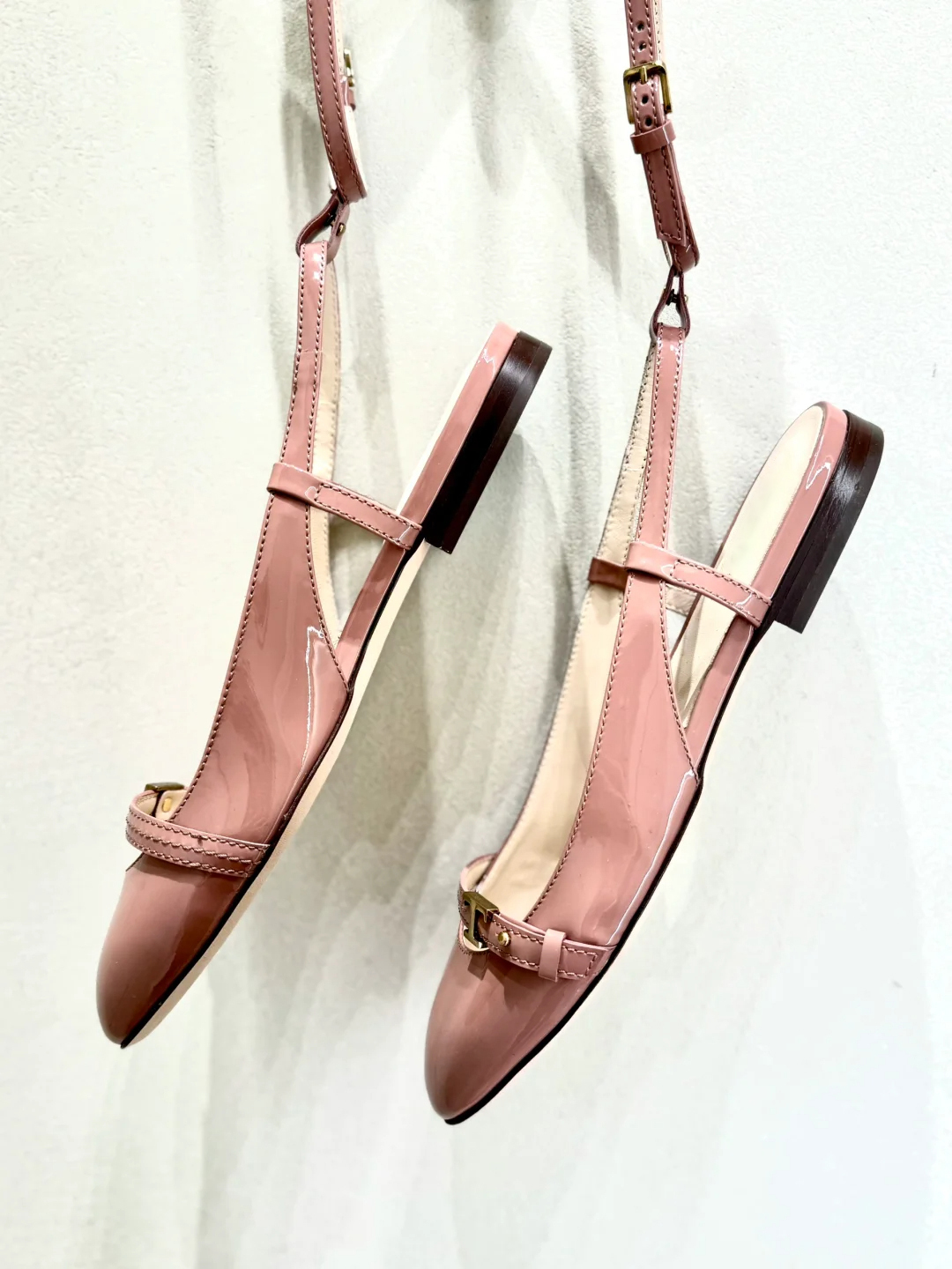 Sheepskin French Round Toe One-Strap Flat Shoes for Women - Gentle Style Ballet Sandals with Open Back and Closed Toe