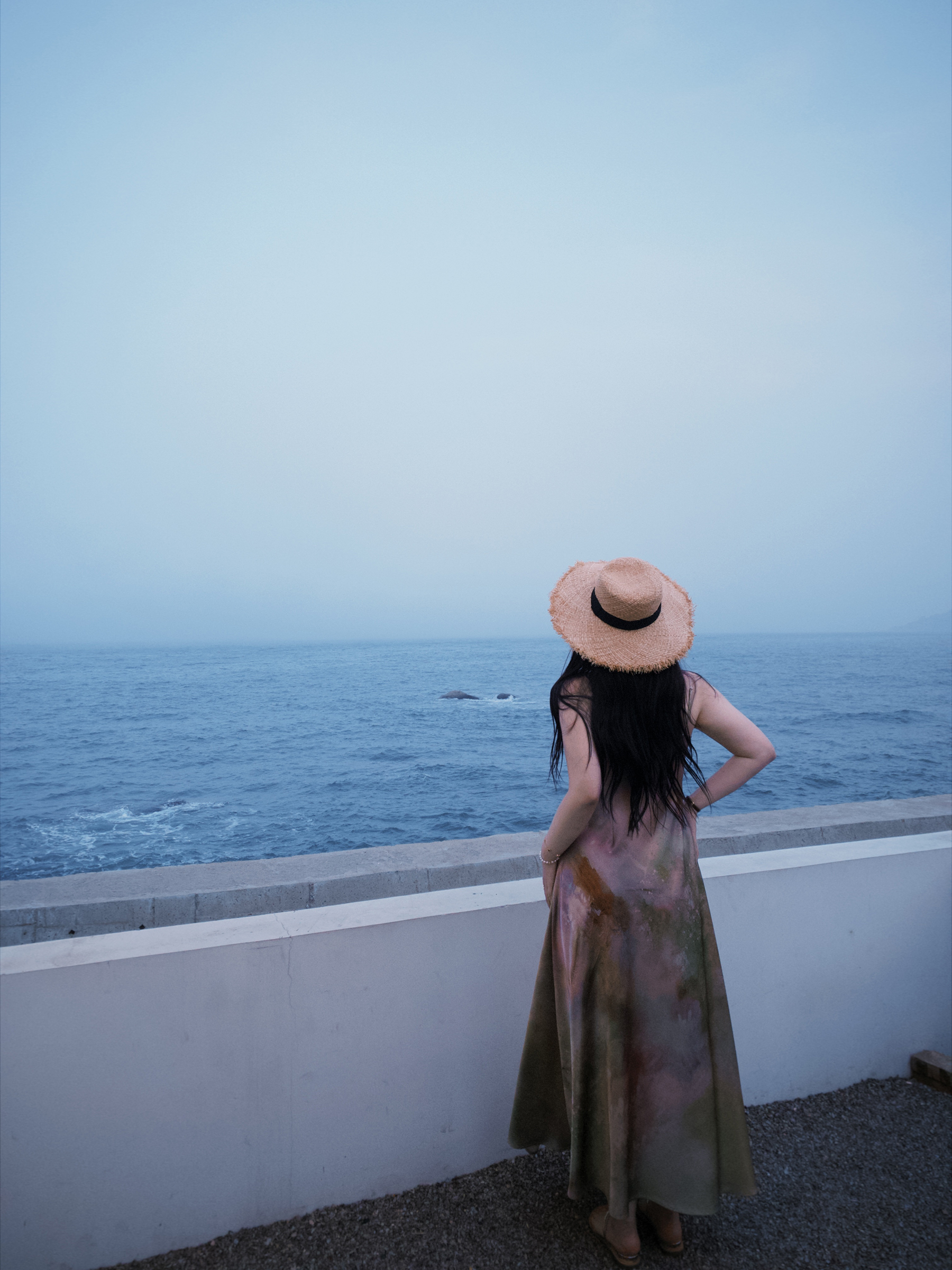 Silky Satin Plus-Size Camisole Dress with Blurred Light Sensation for Beach Vacation, Plus-Size Summer Fashion