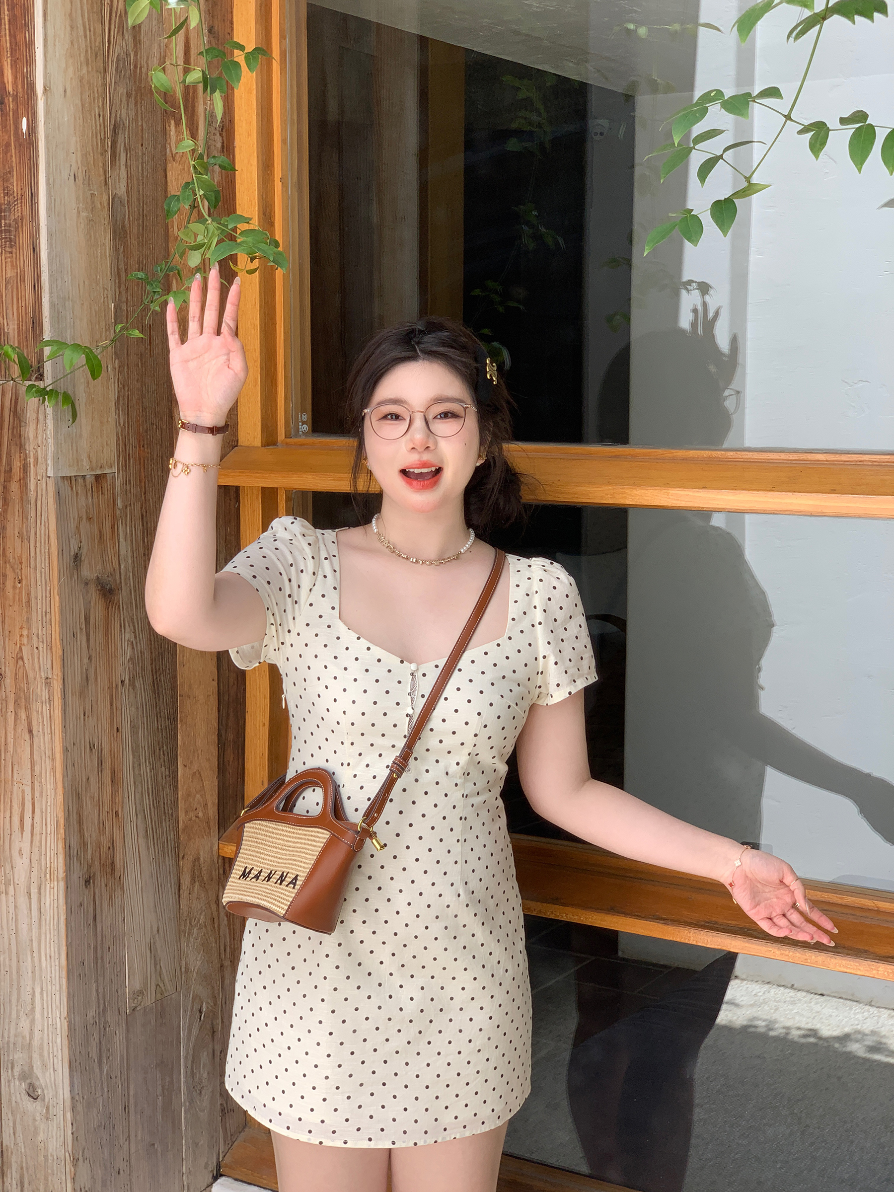 Slightly Chubby Heartbeat Polka Dot Lace Waist-Defined Short Sleeve Plus Size Dress with Short Skirt - Y2K Style