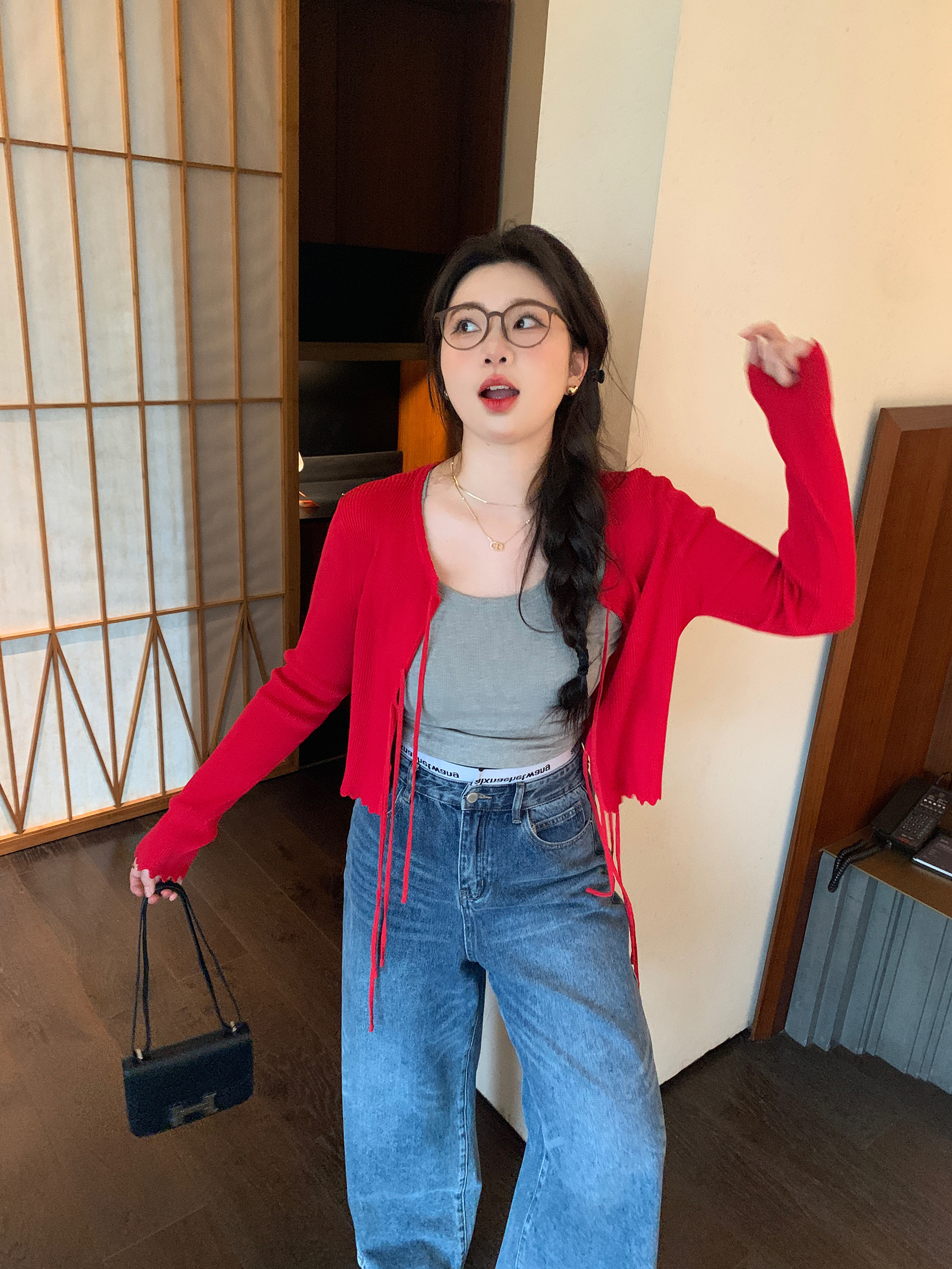 Slightly Chubby Retro Red Knitted Cardigan - Versatile Spring Sweater for Cool Air Conditioning, Perfect for Y2K Style Outfits