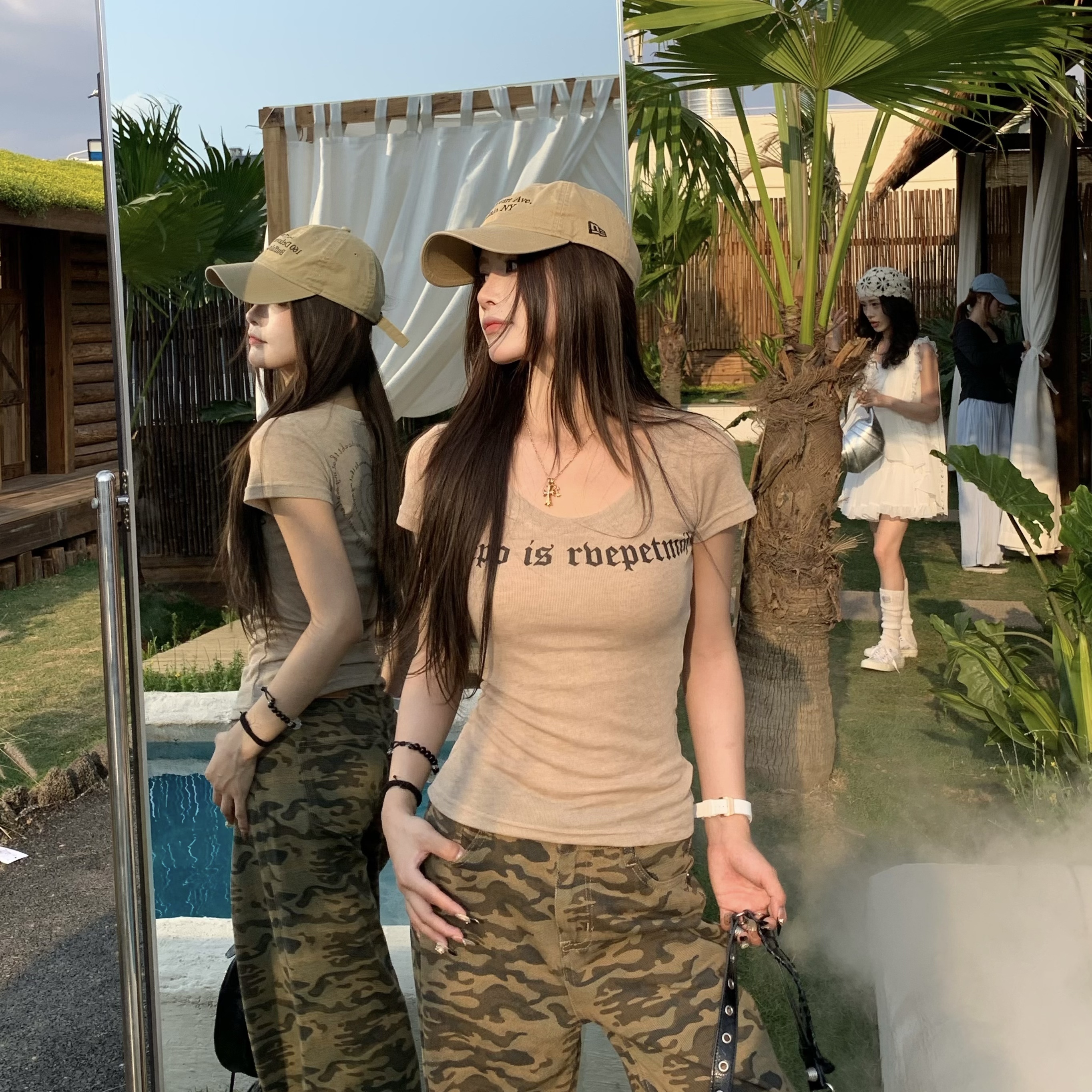 Slightly Sheer U-Neck Short Sleeve T-Shirt for Women - American Vintage Summer Slim Fit Hot Girl Style