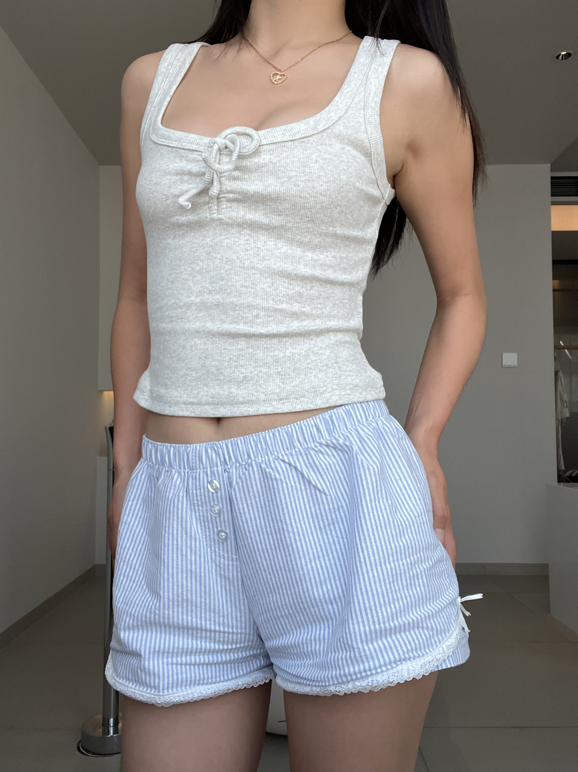 Slim Fit Solid Color Ribbed U-Neck Sleeveless Tank Top - American Vintage Style for Women, Perfect for Casual Y2K Looks