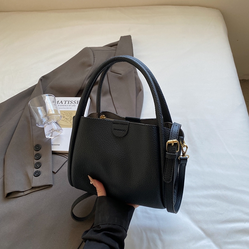 Spring 2025 High-End Versatile Tote Bucket Bag - Simple Casual Shoulder & Crossbody Bag for Work and Everyday Use